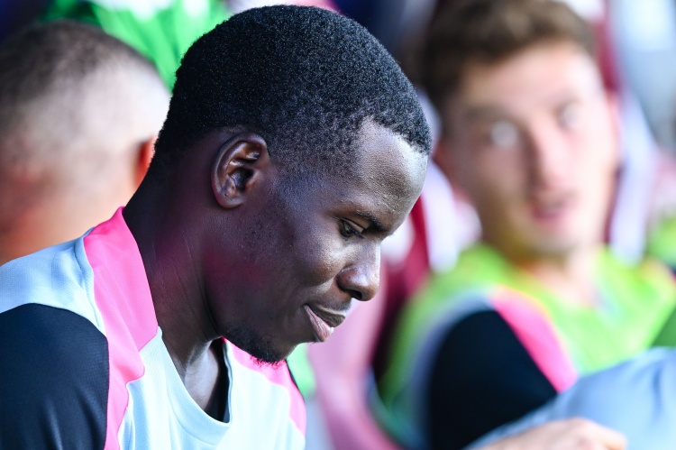 开云APP-可能加盟泰山！罗媒：祖马之前已与球队解约，并向他支付了赔偿金