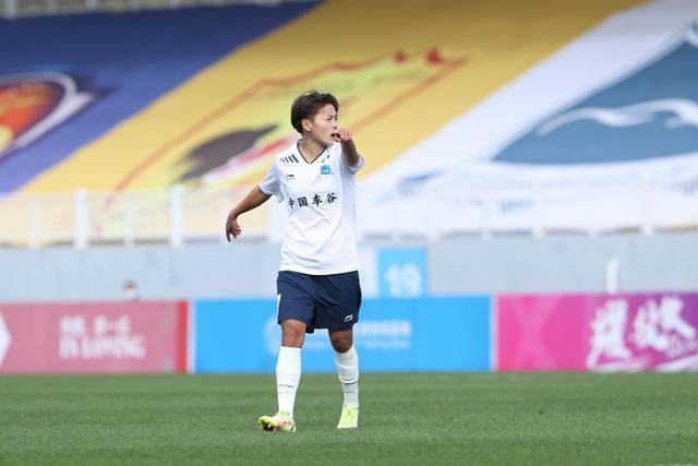 开云下载-三年前王霜成亚洲小姐 如今依旧是女足“大腿”